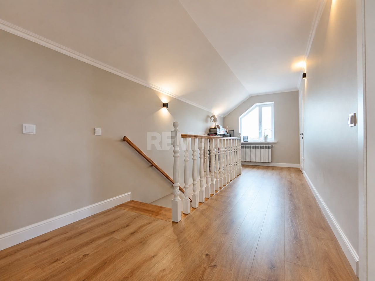 Casă 3 + Living, renovată | 17 ari | Panouri fotovoltaice | Pompă de căldură | Măgdăcești - Poză 18