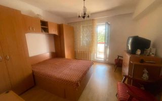 Apartament 3 camere | 64 MPU | 2 Bai | Zona Sub Arini - Poză 2