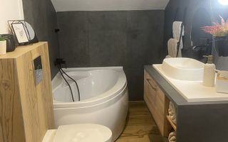 Nou, mobilat, nelocuit, apartament 3 camere. Garaj și boxă. Floresti. - Poză 10