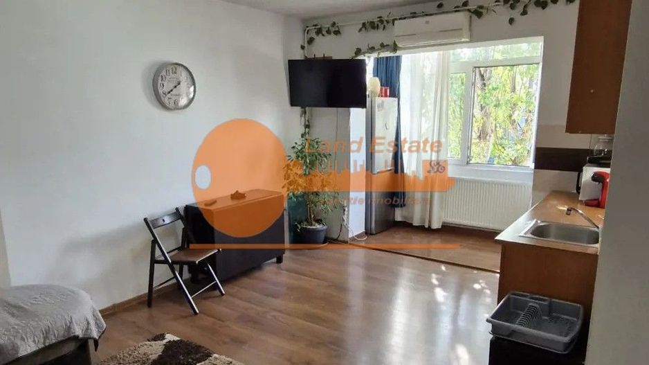 Garsonieră decomandată | Piața Sudului | Bloc 1981 - Poză 2