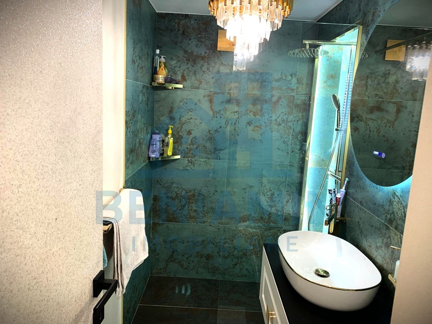 Apartament modern cu grădină -Cornitoiu- - Poză 9