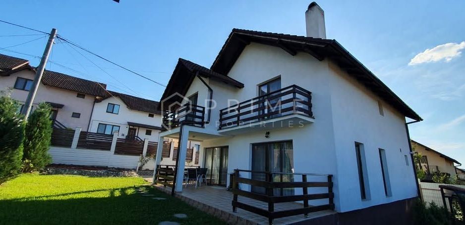 Casă individuală elegantă – Corunca, curte spațioasă - Poză 1