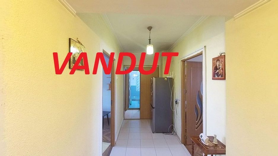 Apartament 4 Camere Ultracentral, Decomandat, Etaj 2 - Poză 1