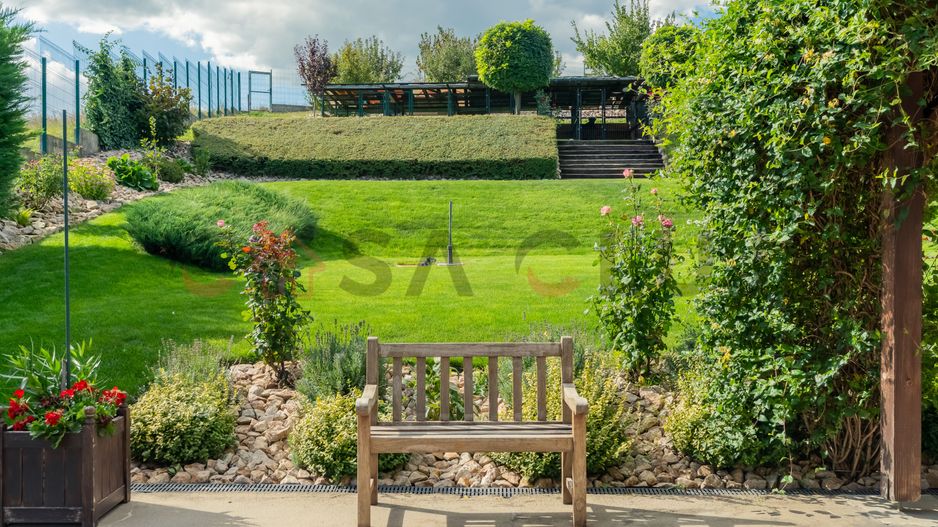 Casă invididuală de vânzare, 250mp utili, 2000mp teren, Campenești! - Poză 4