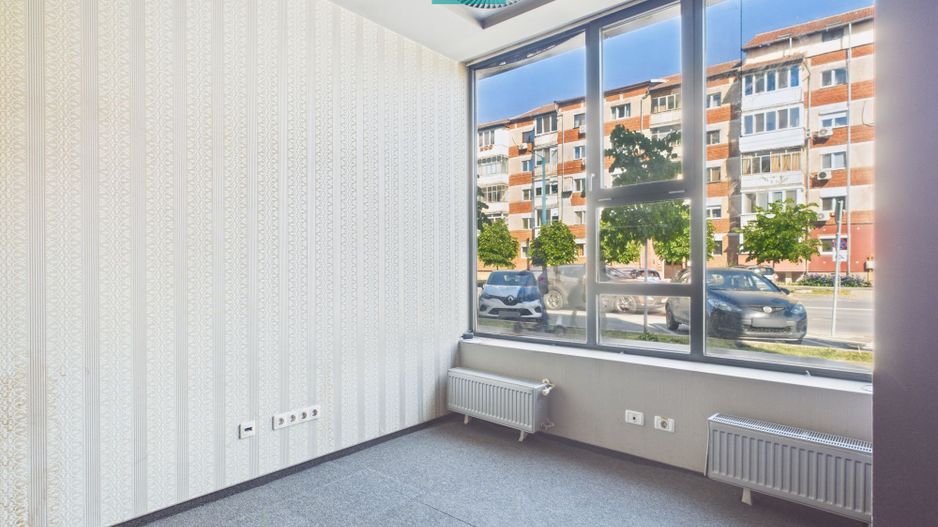 Spațiu  Comercial Zona Soarelui Bulevardul Sudului - Poză 12