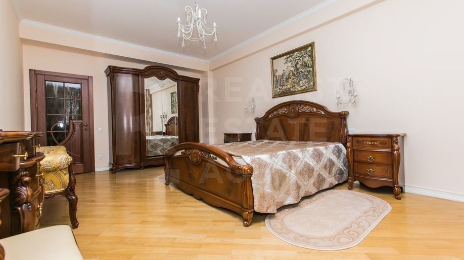 Chirie, apartament, 3 camere, Strada Sfatul Ţării, Centru - Poză 4