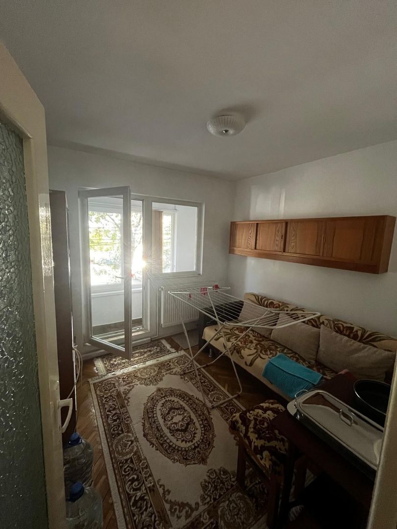 Apartament cu 4 camere, 80 mp utili la etajul 1 chiar in Calea Lipovei - Poză 1