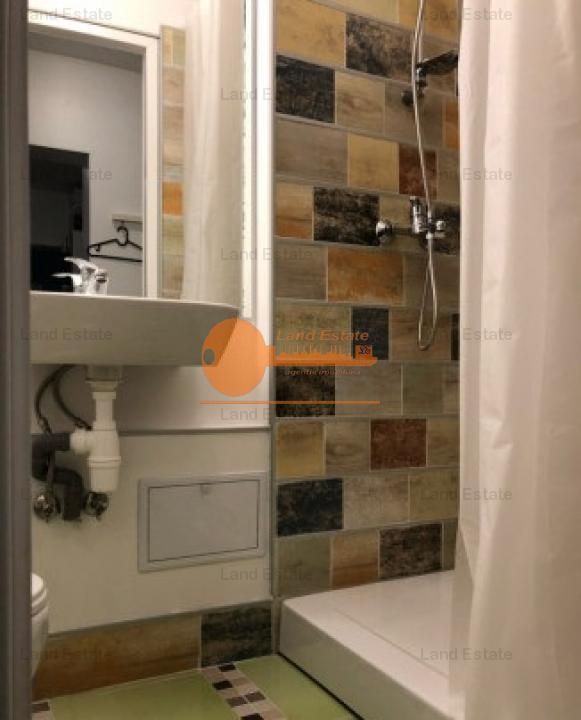 APARTAMENT CU 3 CAMERE - Poză 3