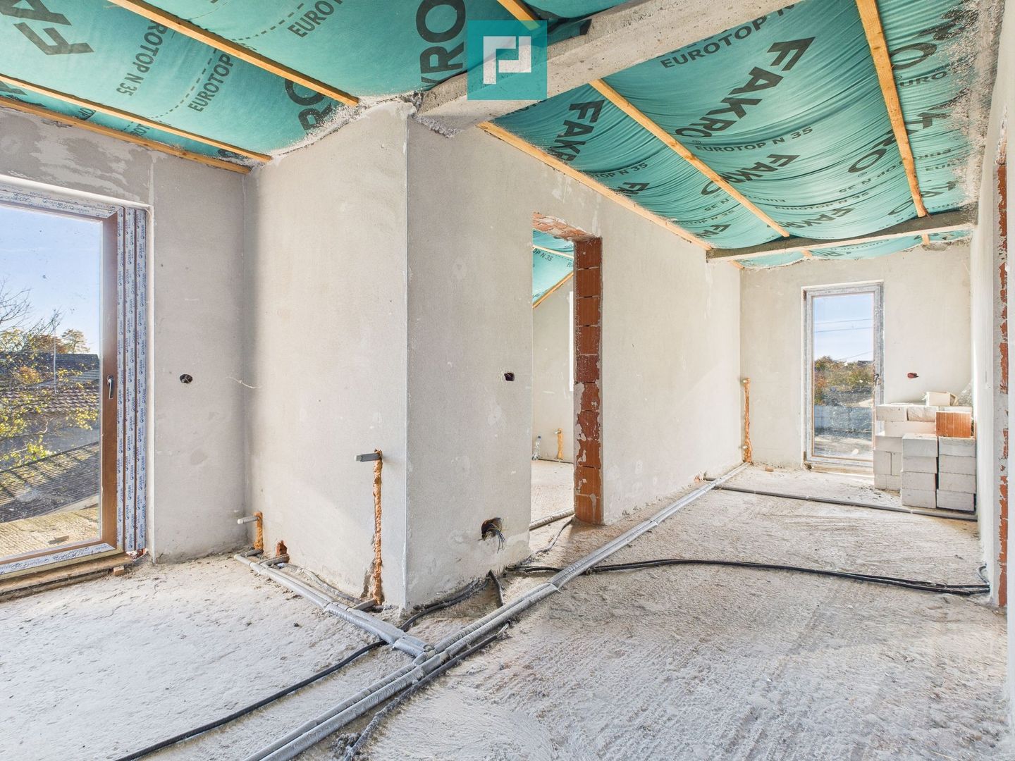 Proprietate impresionantă în Nădab - Poză 34