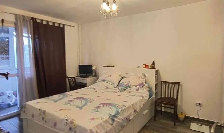 Metrou 1 Decembrie Decomandat 4 Camere - Poză 2