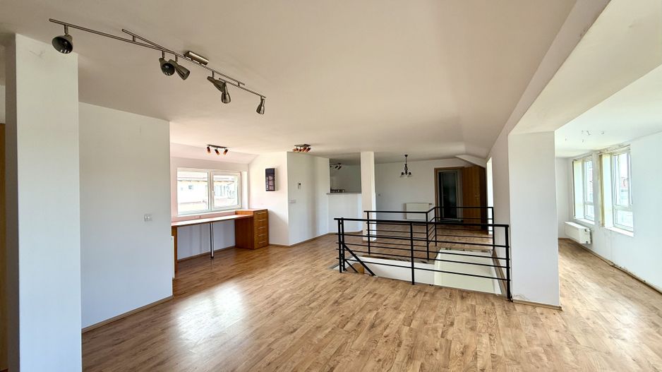 APARTAMENT DECOMANDAT - Poză 4