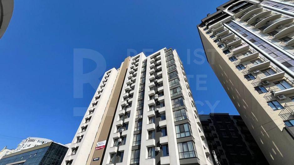 Vânzare, penthouse, bd.   Renaşterii Naţionale, Rîșcani - Poză 1