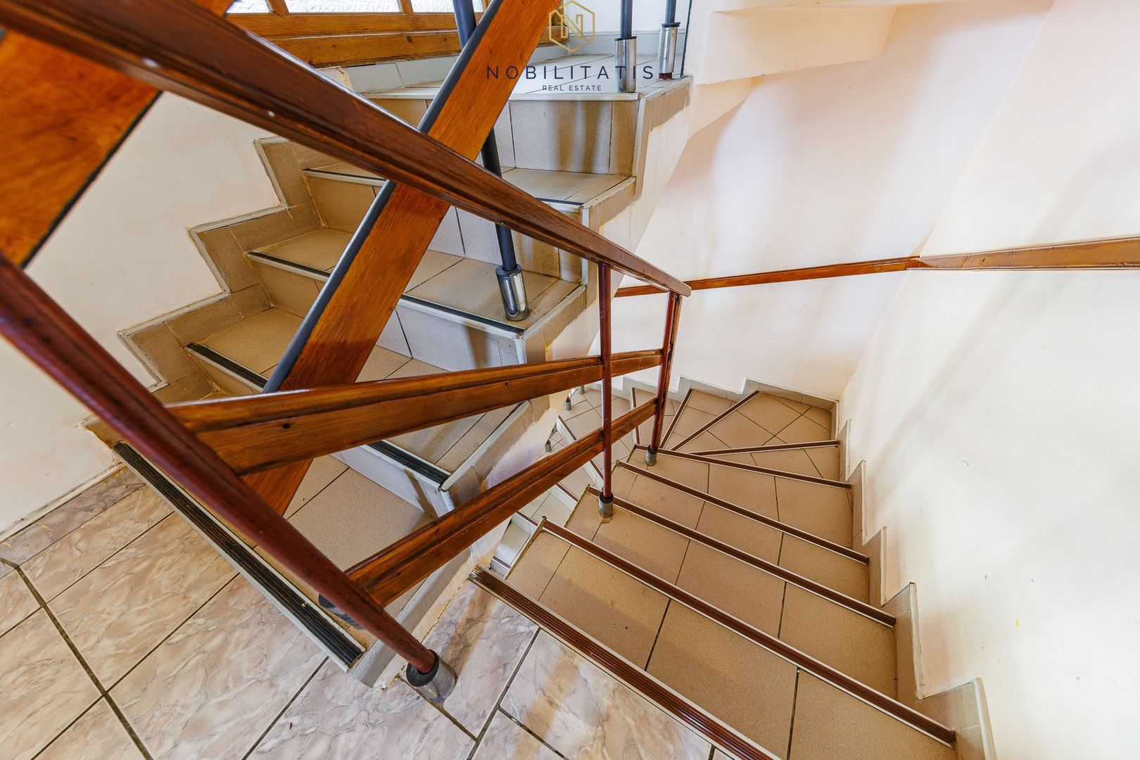 Vânzare casă individuală cu potențial extraordinar în Dumbrăvița - Poză 20