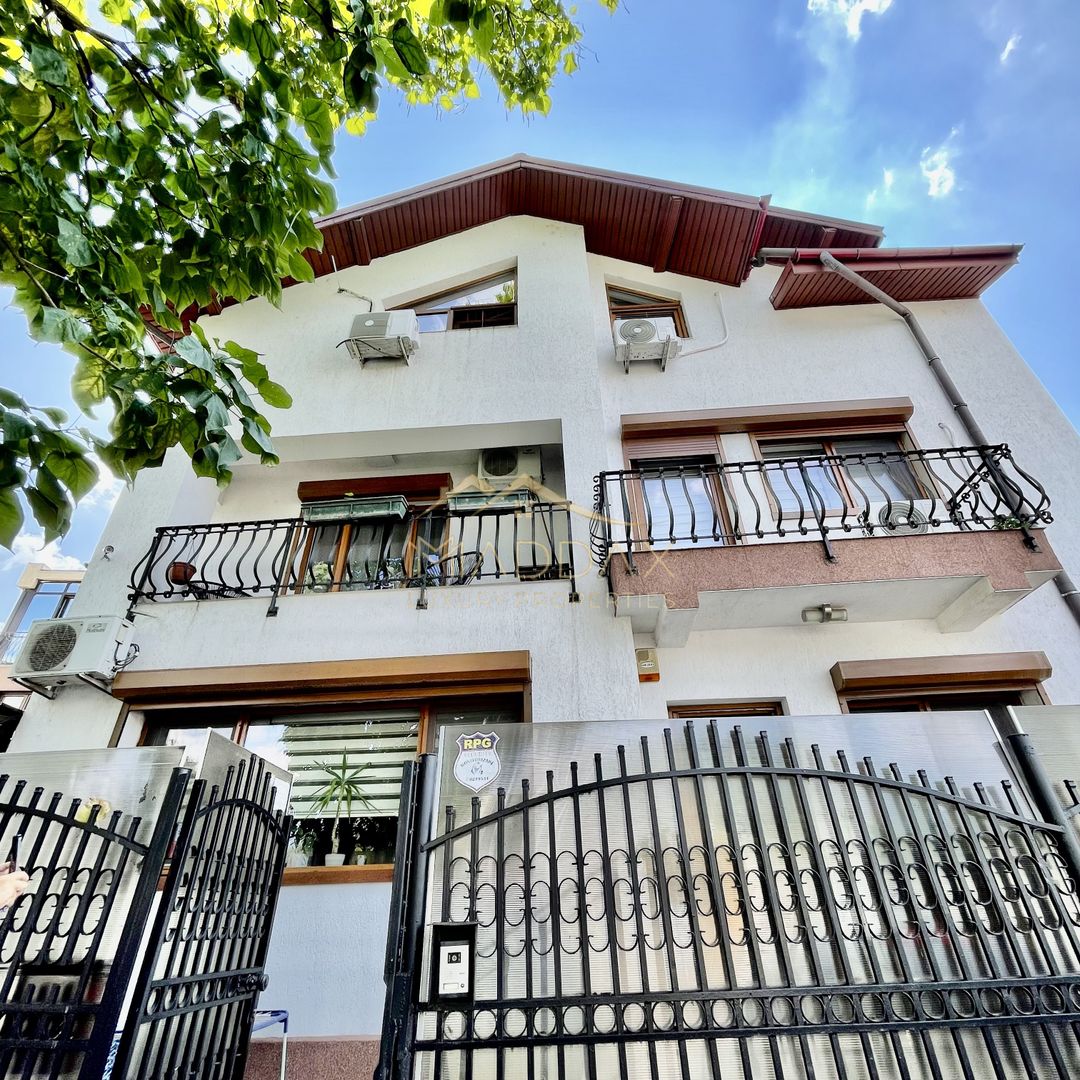 Vila cu 5 camere //2 parking// Zona Domenii - Poză 3