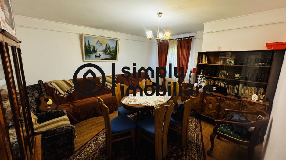 3 decomandate, centrala, 1 Mai - 110 000 Euro - Poză 32