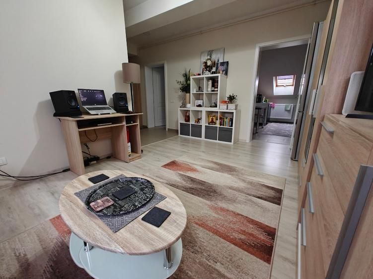 Apartament 2 camere, Dumbravita la intrare  etaj 2+ loc parcare - Poză 1