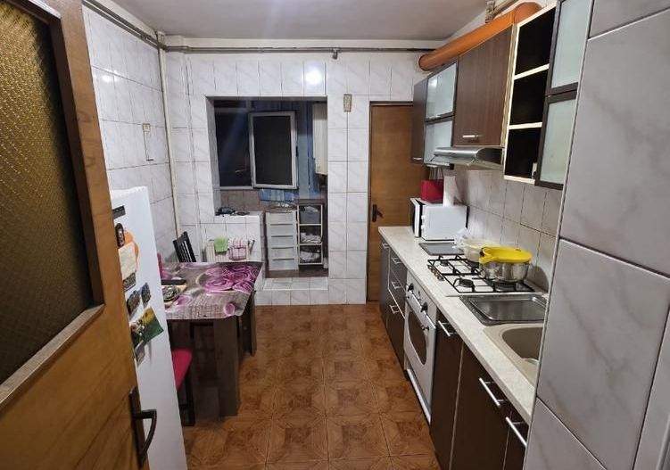 Apartament 4cam Str Dumbrava Noua Decomandat 2bai 2Balcoane - Poză 3