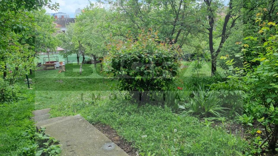 Oaza de liniste in inima orasului – apartament de 3 camere la casa - Poză 2