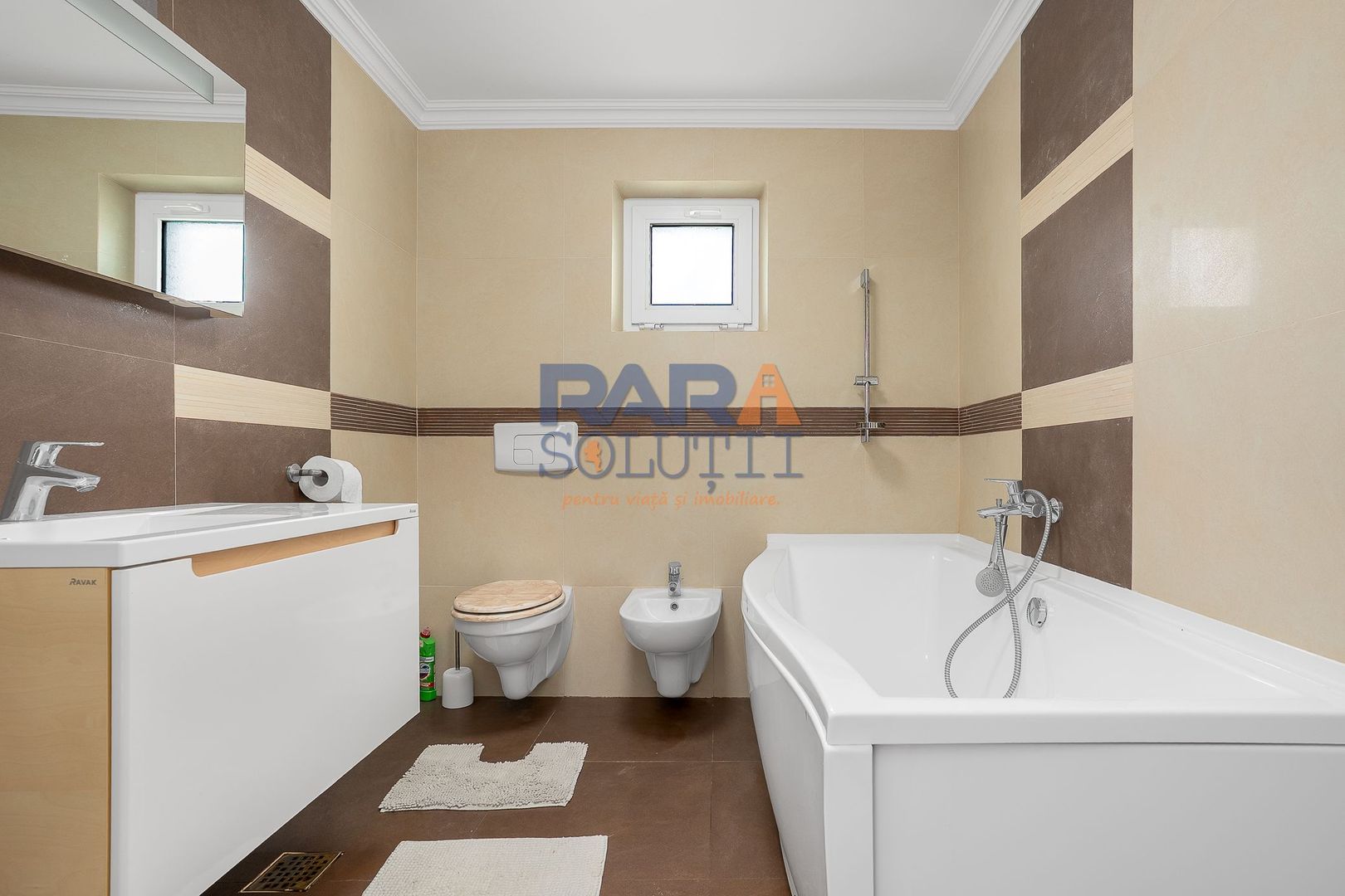 Casă 4 camere / două băi (mobilată și utilată) 860 mp teren - Poză 16