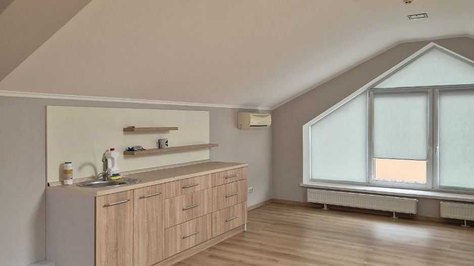 Spațiu comercial cu 6 camere de închiriat în Centru, Chișinău - Poză 11