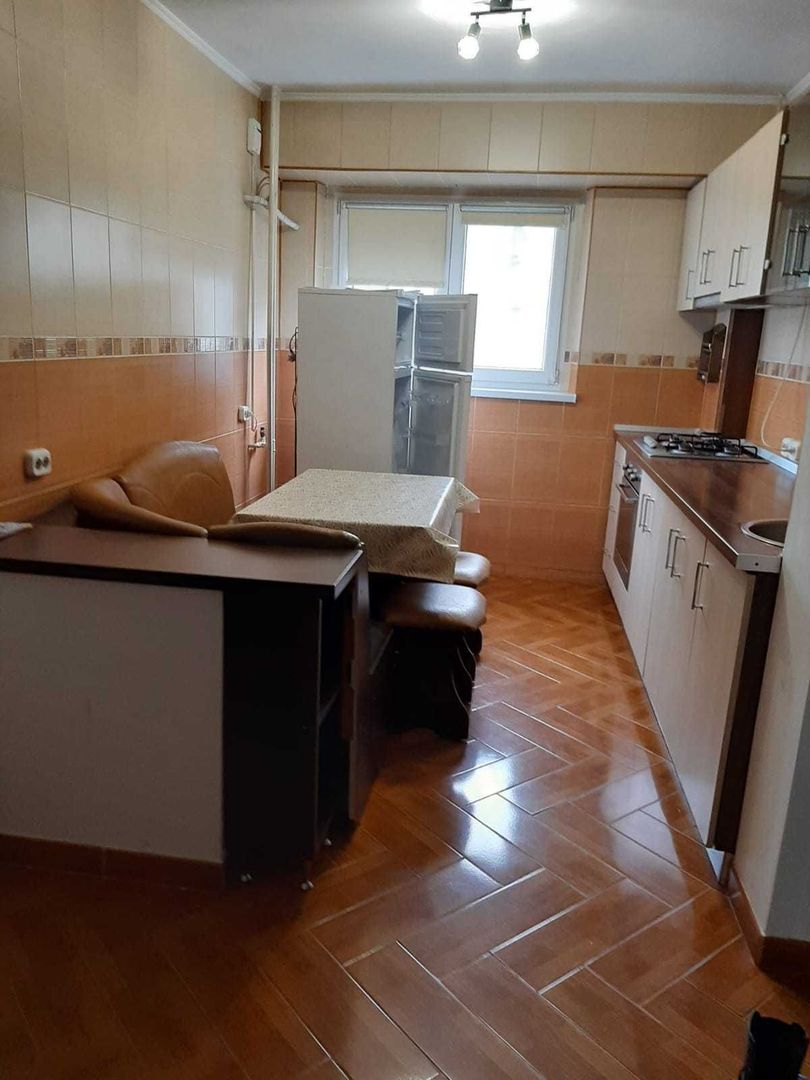 2 camere, etaj 8/9, bloc izolat, balcon, AC, Mega Image la parter - Poză 6