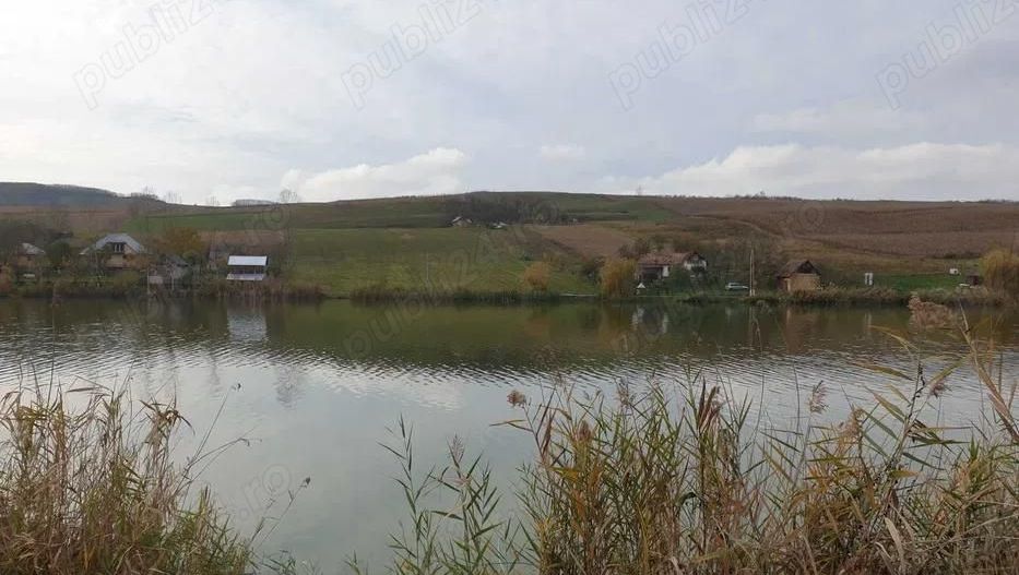 De vanzare teren cu front la LAC - Poză 1