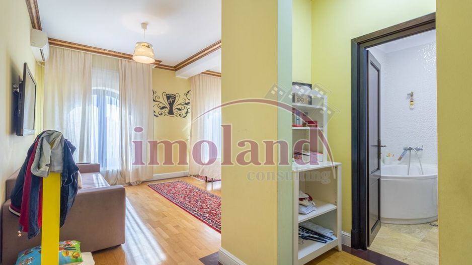 Vila cu piscina si garaj - 6 dormitoare - Pantelimon - Poză 32