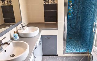 Apartament 3 camere de închiriat, str. Fagului, 50 mp, balcon, parcare - Poză 10