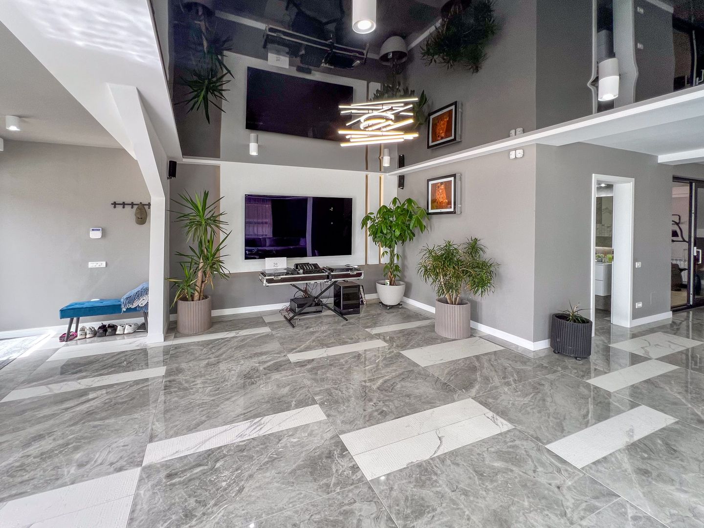 Ready to move  |  Vila premium cu piscina și jacuzzi încălzite - Poză 18