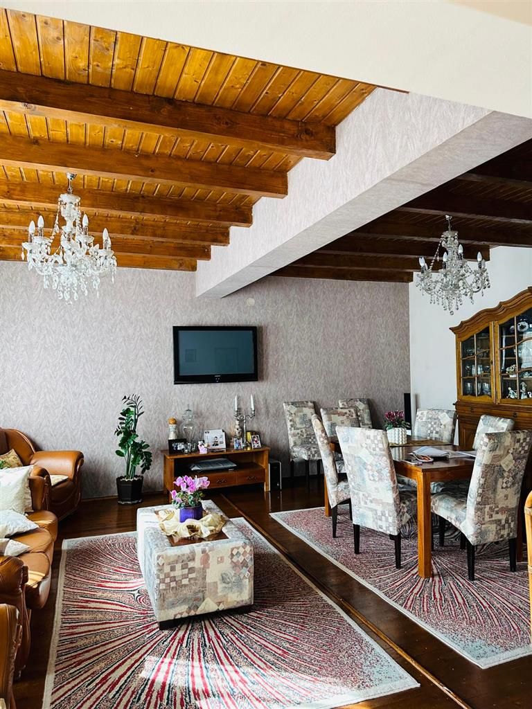 Vila remarcabila+casa boiereasca,in pretios areal de 2.100 mp, Santana de Mures - Poză 2