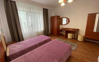 Inchiriere casa 4 camere, zona Centru/Andrei Muresanu - Poză 2