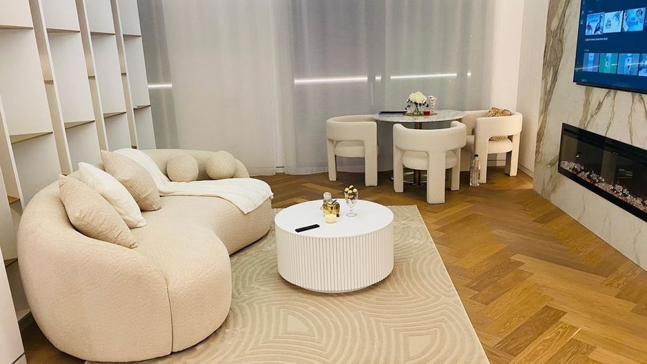 Apartament de inchiriat |2 camere| Prima Închiriere, Parcare | Pines - Poză 1