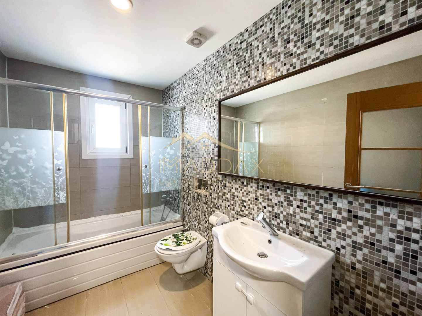 Apartament cu 3 camere // Complex Cosmopolis - Poză 14