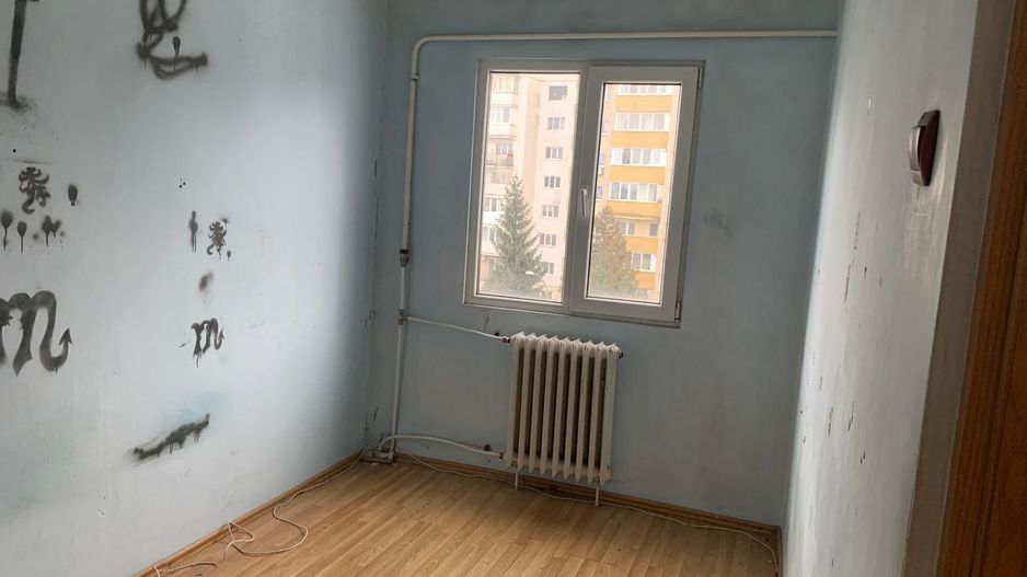 Apartament 3 camere semidecomandat 43 mp Manastur - Poză 3