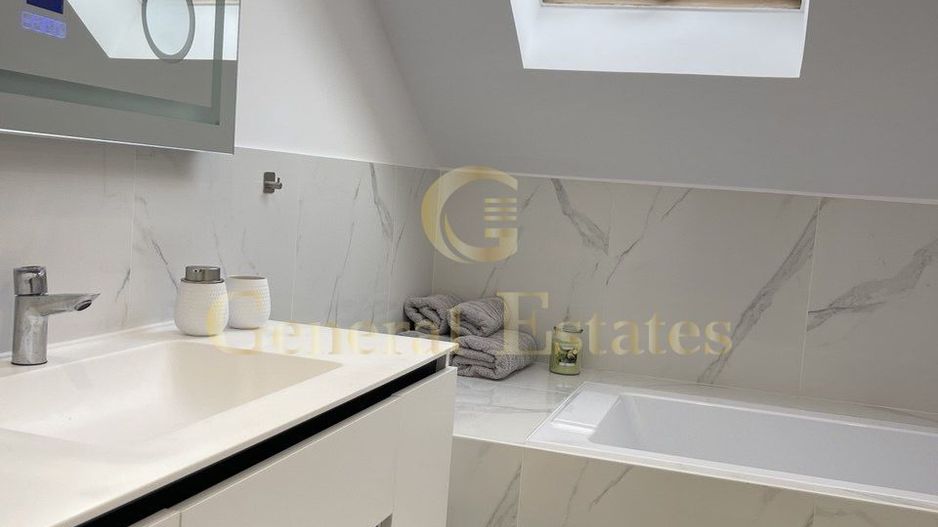 Casă cu design modern & suflet autentic – 200 m² de confort și rafinam - Poză 46