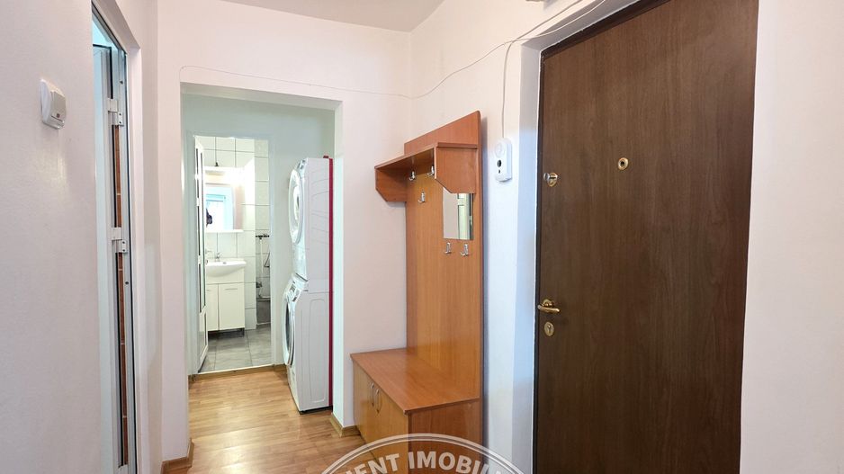 Apartament cu 2 camere, ETAJ 1, mobilat și utilat, VASLUI - zona RACOVIȚĂ; - Poză 5