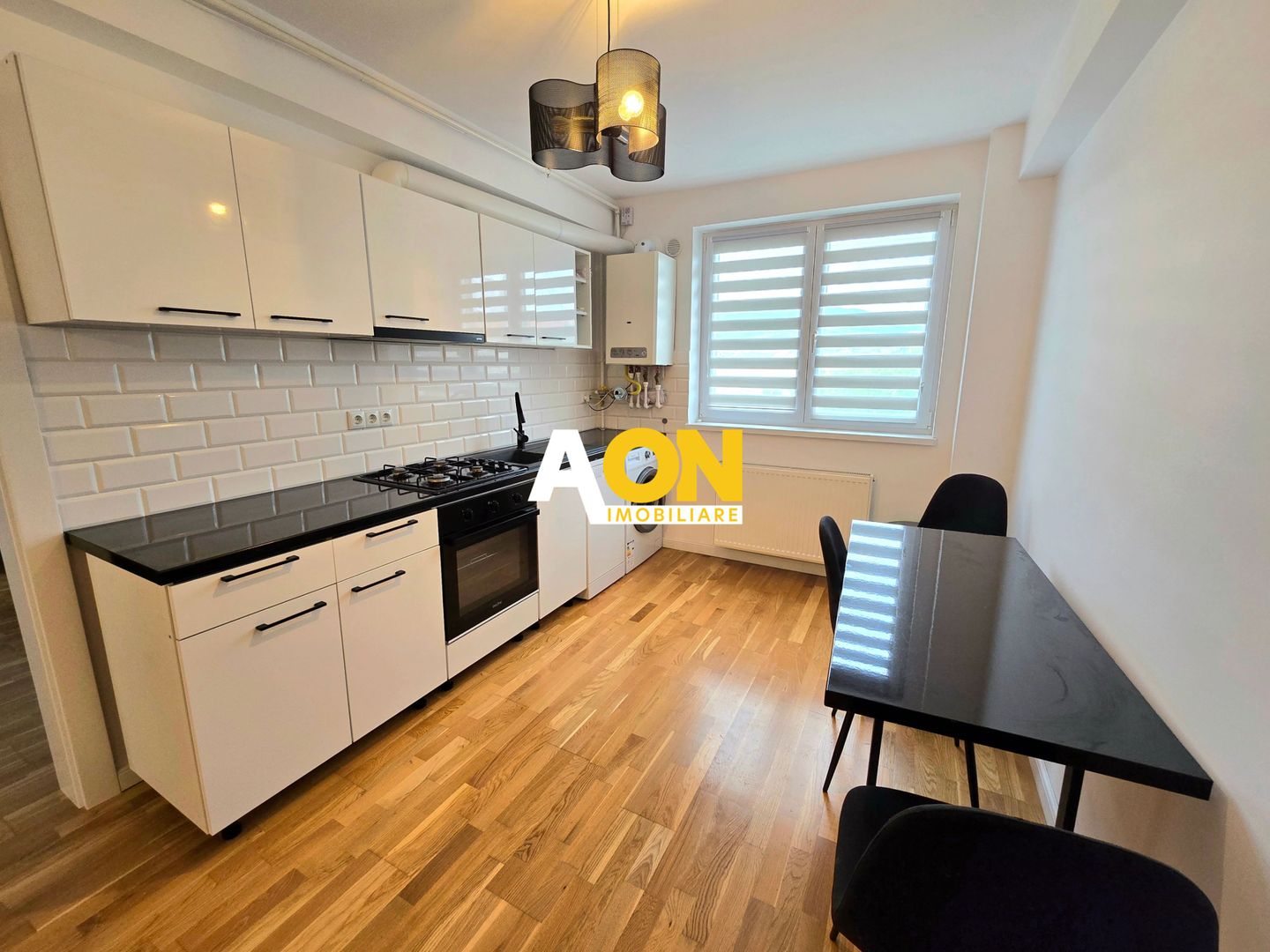 Apartament cu 2 Camere, Decomandat, Complet Mobilat, Zona Cetate - Poză 3