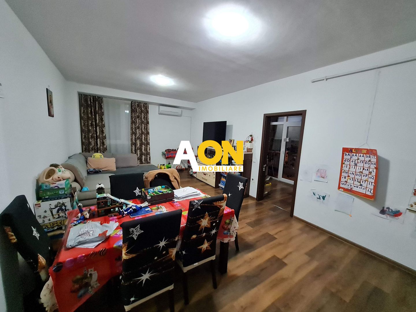 Apartament 3 Camere, 83 mp, Decomandat, Cu Garaj la Subsol - Poză 2