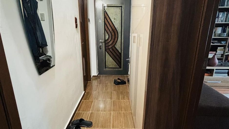 APARTAMENT CU 2 CAMERE DECOMANDAT ZONA ROGERIUS - Poză 9