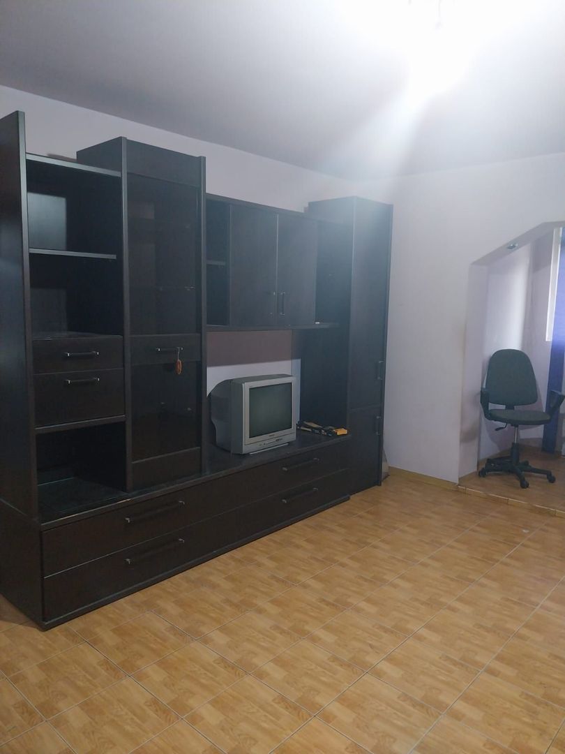 DE INCHIRIAT APARTAMENT  2 CAMERE  CV NOUA - Poză 7