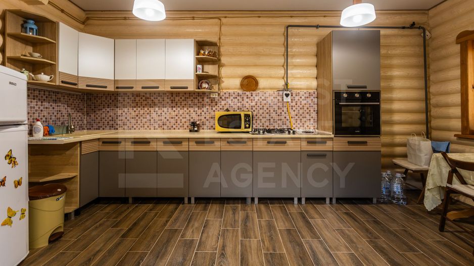 Vânzare, casă, 9 camere, satul Mîndra, r-nul Călărași. - Poză 8