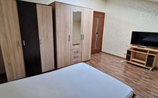 PF. apartament 1 camera Dec Bucium 42 mp 300 euro - Poză 1