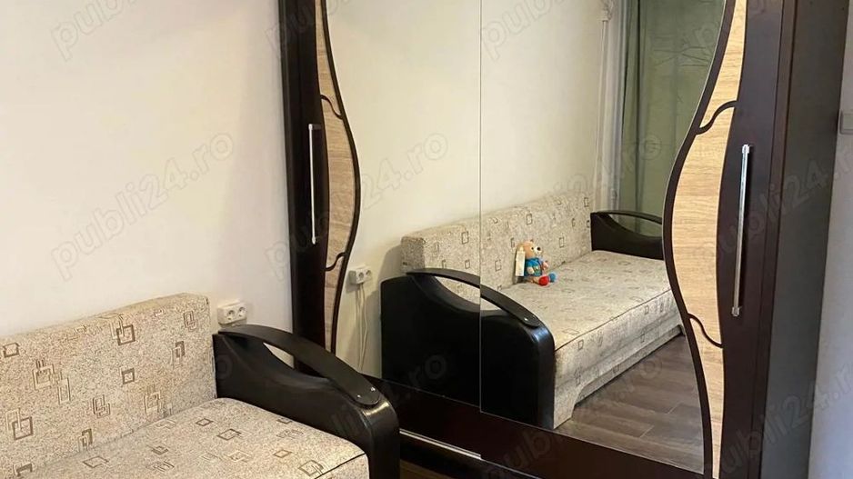 Ap 3 camere, Dristor, Bd Rm Sarat, et 6 8, loc de parcare - Poză 4