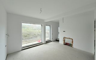 Casă individuală cu 699 teren la preț bun Chinteni - Poză 13