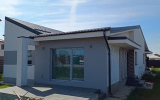 Case pe parter Tunari, zona linistita, curte MARE 350m - Poză 3