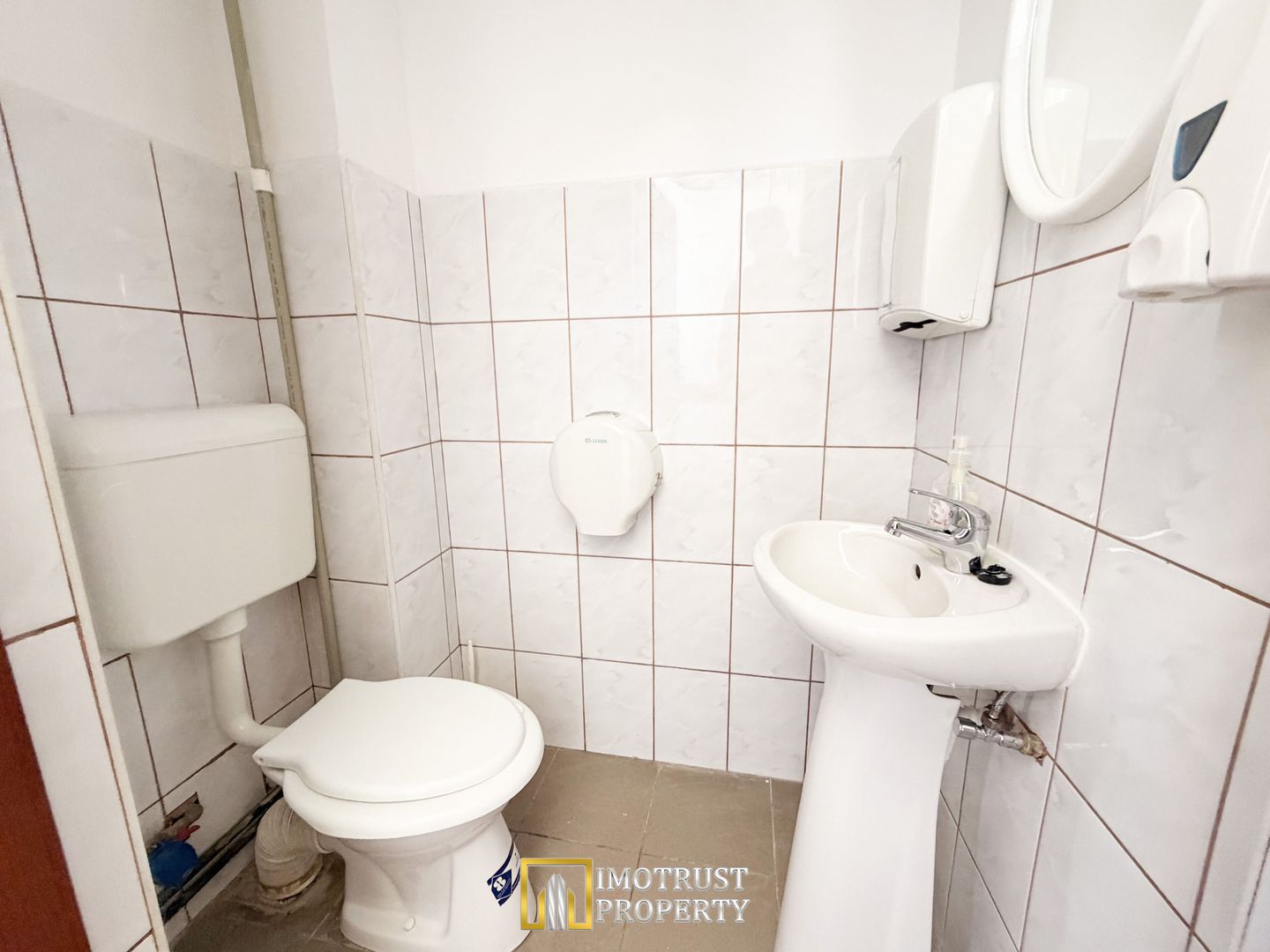 Birouri de închiriat | Aradul nou | 3 camere - Poză 6