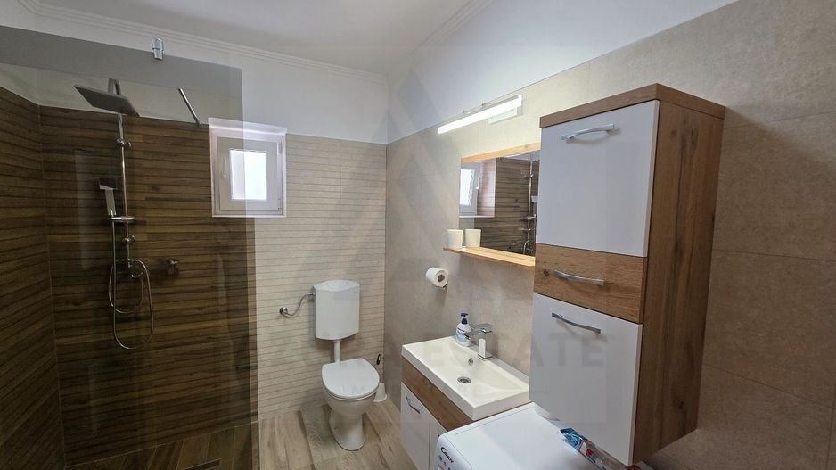 Apartament la casa 2 dormitoare terasa si curte proprie Sub Arini - Poză 12