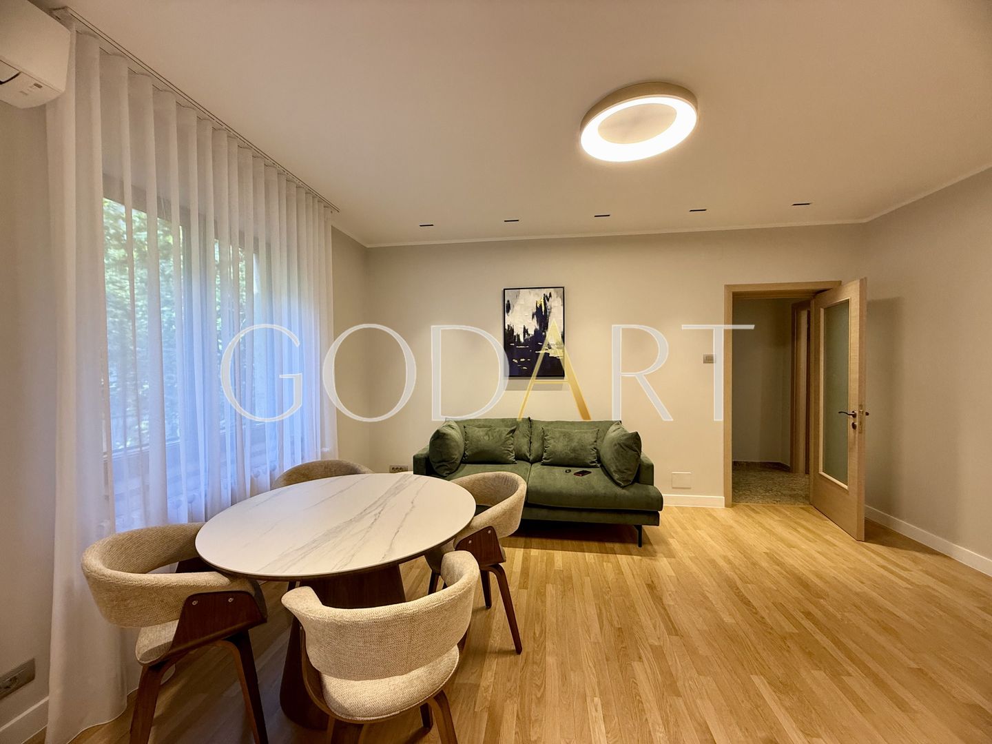 Apartament 3 camere |terasă si curte în Dorobanți Capitale - Poză 2