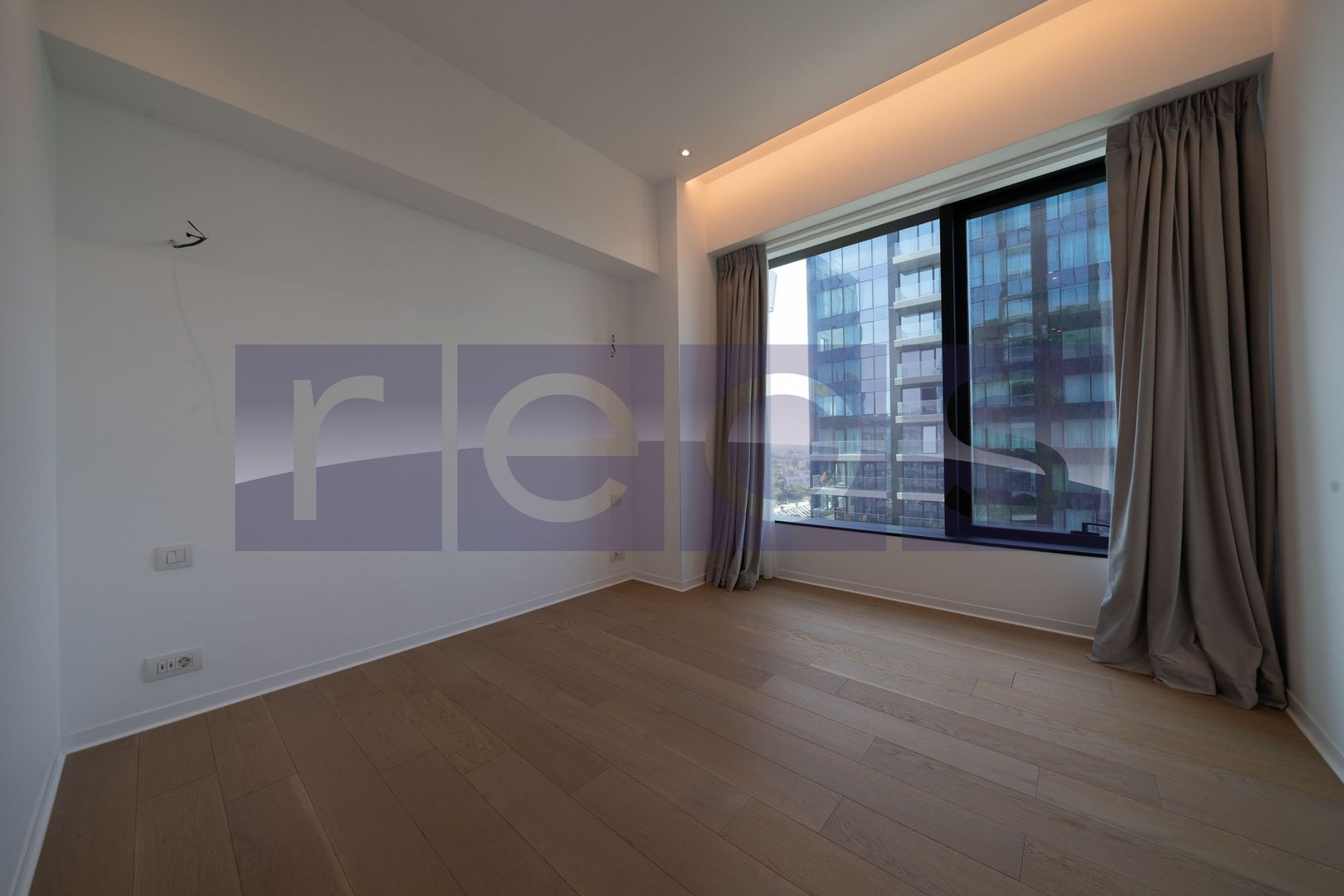 INCHIRIERE 4 CAMERE | ONE ELIADE | ULTRAFINISAT | VEDERE LAC | PARCARE - Poză 7