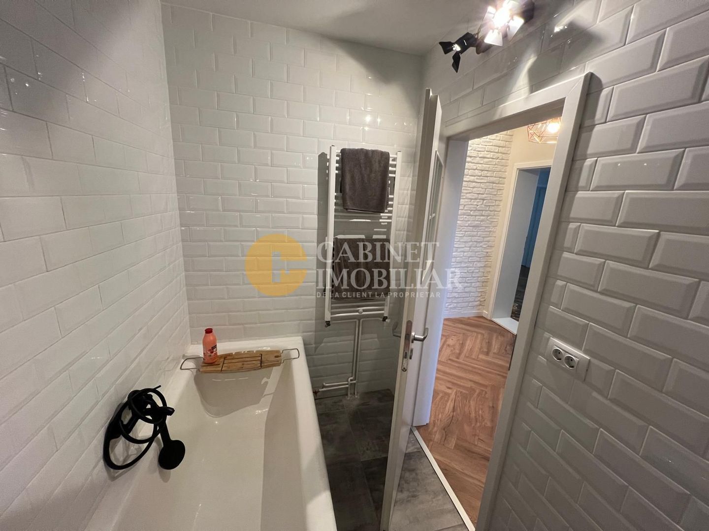 Sararie - 3 camere - Intabulat - Poză 12